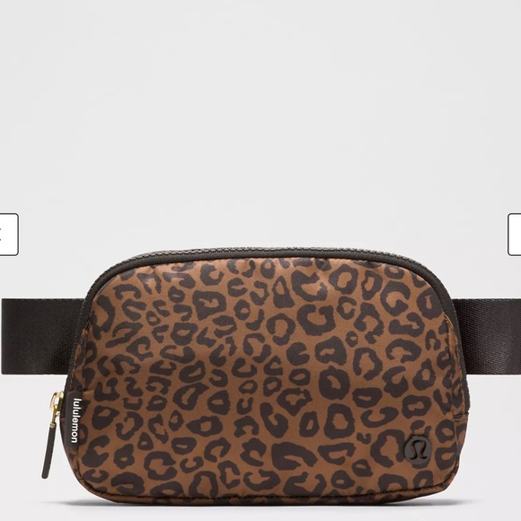 Lululemon Everywhere Belt Bag(Leopardo Shift Midi Desert Khaki Multi/Night Brown - Picture 1 of 8